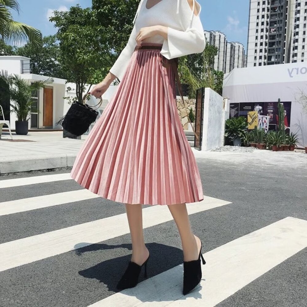 Sincethen Plum Pink Velvet Pleated Midi Skirt with elastic waistband Size S